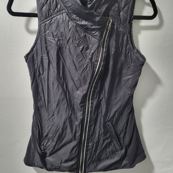 Lululemon What The Fluff Down Vest XS S - Picture 9 of 10